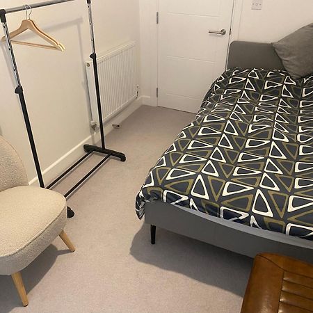 Small Double Room To Rent Ньюхейвен Экстерьер фото